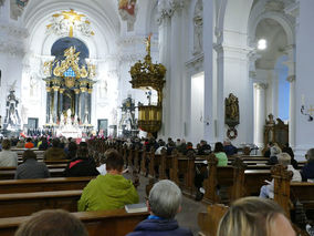 Abschlussvesper der Bischofskonferenz mit Spendung des Bonifatiussegens (© Karl-Franz Thiede)